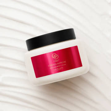 Crema de corp parfumata Giordani Gold Essenza Supreme, 250 ml