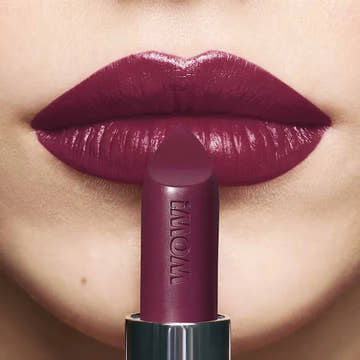 Ruj The One Colour Stylist Super Pout, cu efect de marire si hidratare abuzelor, Oriflame, Bold Burgundy 3.8g