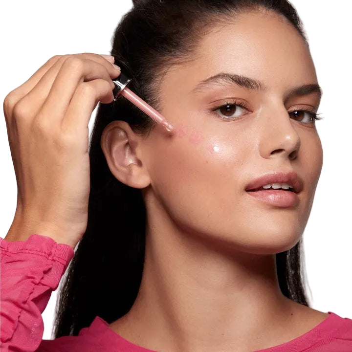 Fard si iluminator 2 in 1 Oriflame THE ONE Illuskin High Dimension, efect multidimensional, Soft Pink, 15ml